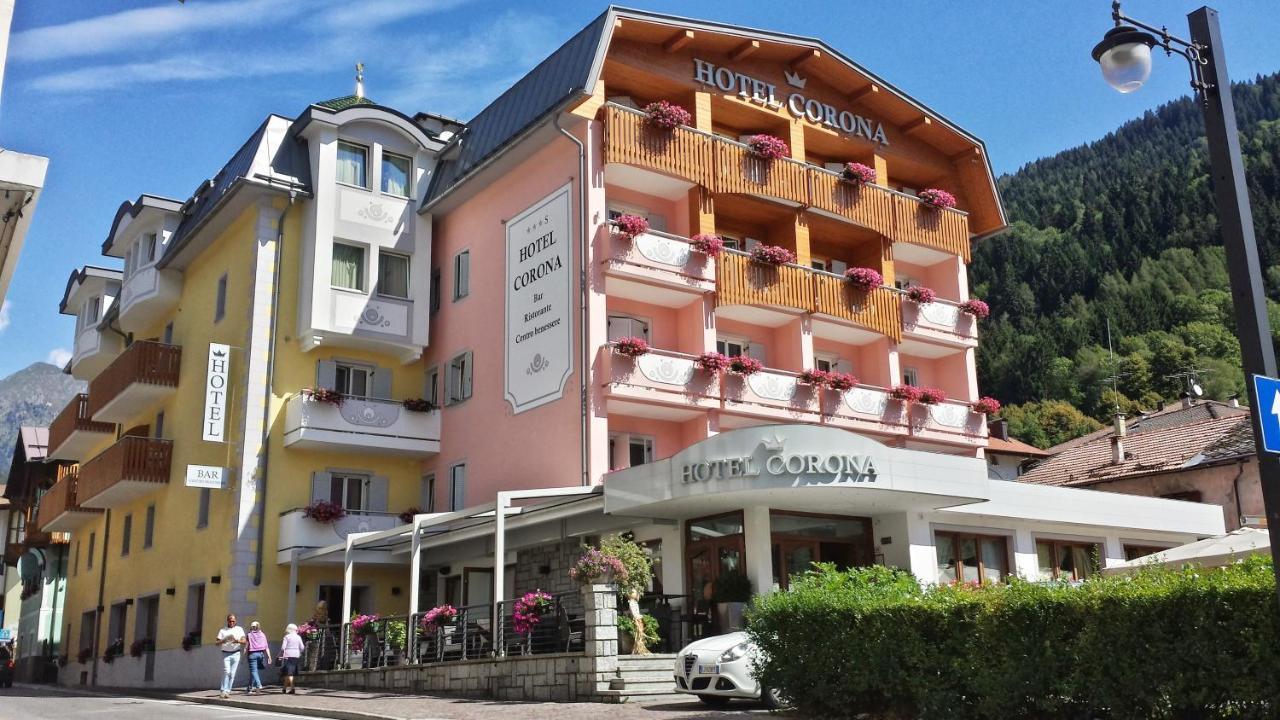 Hotel Corona Pinzolo Exteriör bild